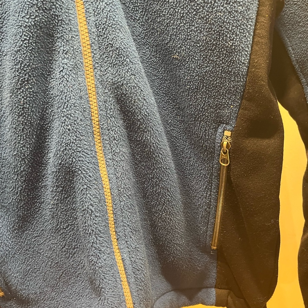 The North Face fleece zip up, blue with black arms, mens small, great condition - Picture 6 of 9
